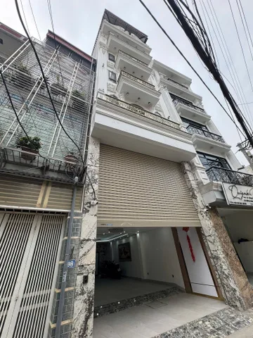 Kim Đồng - Tân Mai, 7 tầng thang máy, ô tô vào nhà, 52m2, 17.9 tỷ