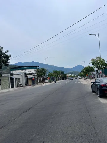 🔴 Bán - 613m2 Đất Full Thổ Cư, Ngang 15m -- Mặt Đường Phong Châu, Phường Nam Nha Trang