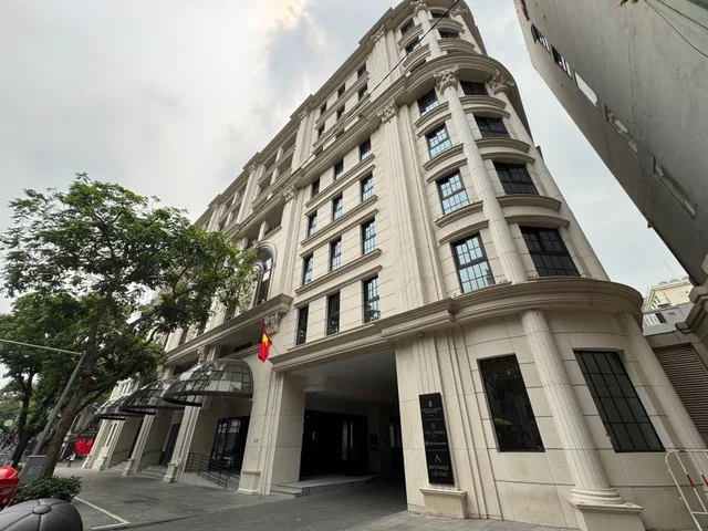 Căn hộ hàng hiệu siêu sang Channel The Grand Hàng Bài 💥 Vị thế kim cương góc hồ Hoàn Kiếm – 134m2 sẵn sổ đỏ tầm giá 9x tỷ
