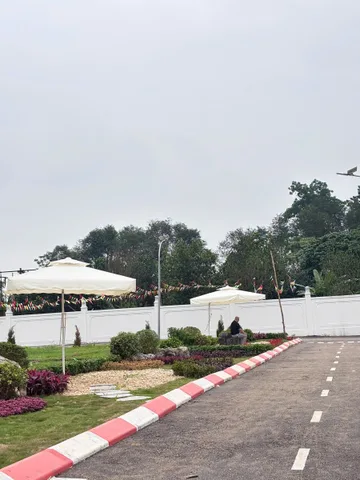 555TRIỆU BÂY GIỜ KHÓ MUA NHÀ…
NHƯNG VẪN CÓ THỂ GIỮ MỘT LÔ ĐẤT TIỀM NĂNG