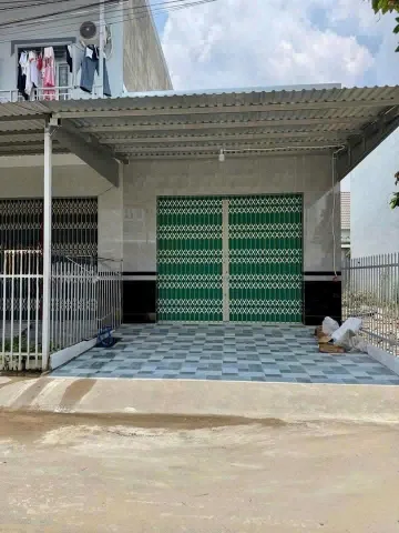 Bán Mặt tiền kinh doanh hẽm đối diện Trung Cách Bách Nghệ Sài Gòn Giá 700tr