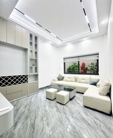 Bán nhà 40m² full thổ cư ngang 3,5m giá 15 tỷ tại Phường Láng