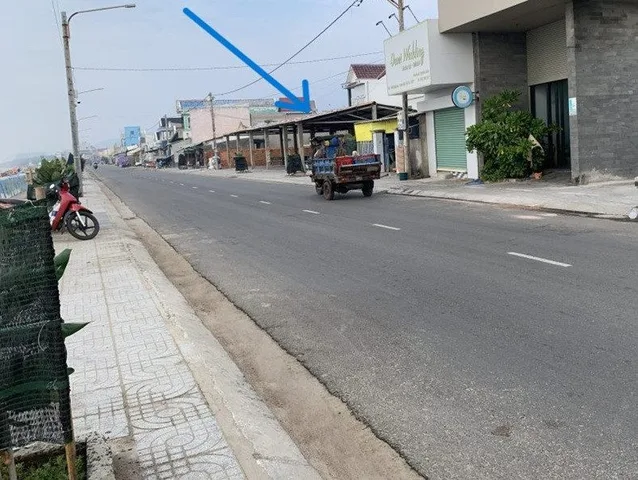 BÁN ĐẤT BIỂN QUÂT LÂM, MẶT ĐƯỜNG VEN BIỂN, KINH DOANH, Ở, KD SẦM UẤT, ĐỐI DIỆN ĐÔ THỊ BIỂN