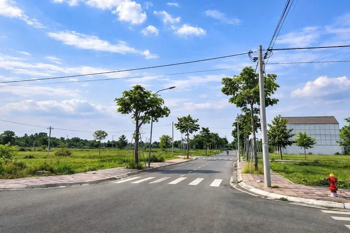Cắt lỗ lô đất Lan Anh 7, 126m2 trục đường chính, sổ riêng 1 lô duy nhất giá 1 tỷ 2