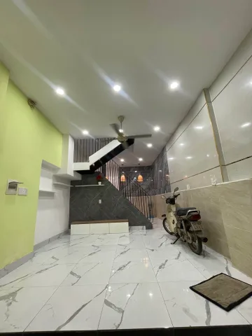 BÁN NHÀ HỒNG BÀNG QUẬN 11 32M2 FULL NỘI THẤT 3.45 TỶ