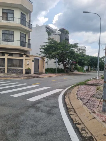 Bán đất 620m² full thổ cư ngang 31m giá 185 tỷ tại Phường Tân Hưng