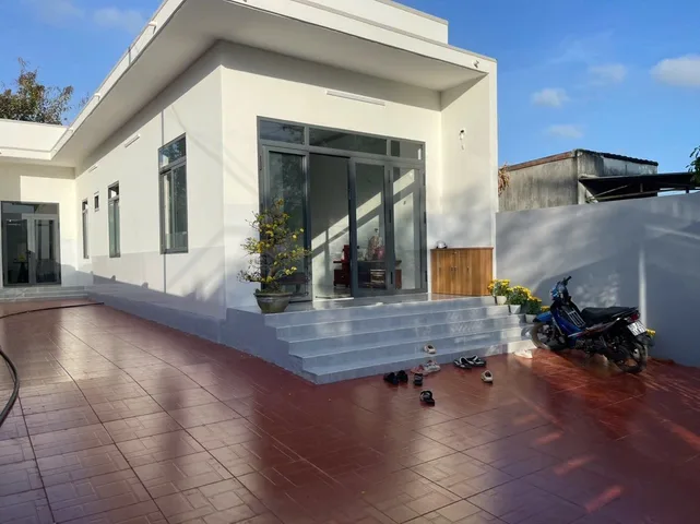 Bán nhà 240m² full thổ cư ngang 8m giá 2.1 tỷ tại Xã Hòa Phú