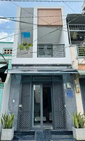 Sang Mỹ định cư gia chủ cần bán gấp căn nhà Thành Thái, P14, Quận 10, 48m2, Giá 2Tỷ760tr, full nội thất, sổ riêng 1 đời chủ