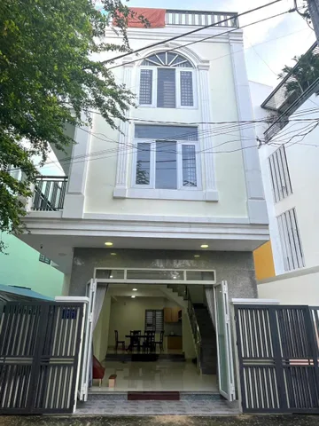 CHO THUÊ MẶT BẰNG KINH DOANH ĐƯỜNG TRẦN NHẬT DUẬT NỐI DÀI, CHỈ 6TR/THÁNG. LH 0905 800 366 - E Hiền