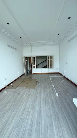 Nhà Mặt Phố Kim Ngưu. Hai Bà Trưng. Lô Góc. Ô Tô. Vỉa Hè. DT 61m2. MT 4.4m. Giá 30.8 Tỷ.