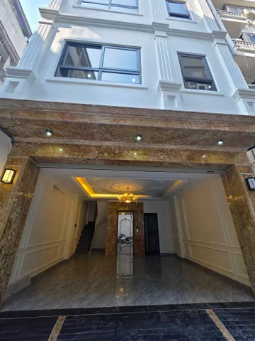 🏡 BÁN NHÀ PHẠM VĂN ĐỒNG – BẮC TỪ LIÊM | 43M² x 7 TẦNG THANG MÁY | MẶT TIỀN 5.3M | Ô TÔ VÀO NHÀ | LÔ GÓC | GIÁ 18 TỶ 🚗✨