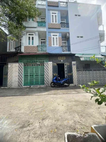 Nhà 4 tầng. DT 3,5 x 8m. Hẻm 3 xe hơi đổ cửa
Vị trí đẹp ngay khu nhà lầu gần AEON Bình Tân
3PN, sân thượng, 2 ban công... Dọn vào ở ngay

💰Giá chỉ nhỉnh 2 tỷ ☎️LH: 09292.1.9090 tường