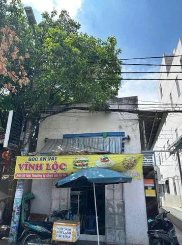 DÃY NHÀ TRỌ tại Vĩnh Lộc A . Kế bên trường học Huỳnh Văn Bánh ngay Trung Tâm Ngã 5 Vĩnh Lộc.