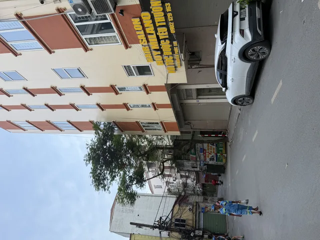 Cho thuê nhà mặt phố tâng 1