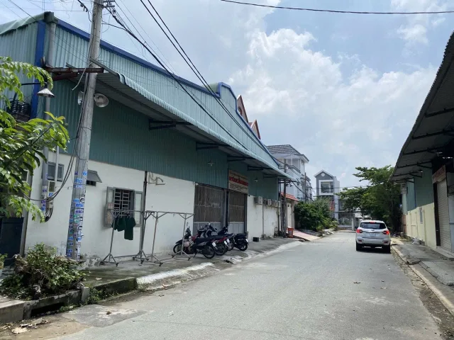 BÁN XƯỞNG 550m2 GẦN NGÃ TƯ BÌNH PHƯỚC, THỦ ĐỨC