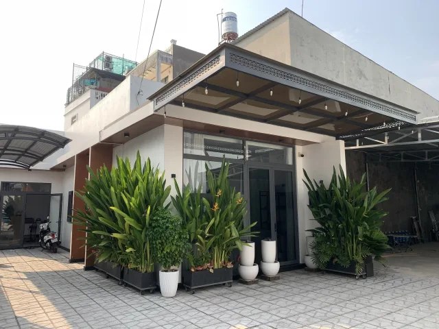 Bán nhà mặt tiền đường nhựa 8M ra đường Đặng Thúc Vịnh, Hóc Môn, HCM