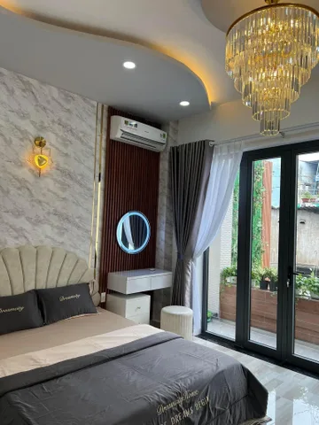 Ngay chợ Hoà Hưng Nhà mới đẹp 3 Phòng ngủ Cách Mạng Tháng Tám