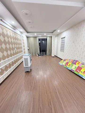 Cho Thuê Nhà Láng Hạ 45M² 5 Tầng 4 Ngủ - Full Nội Thất - Giá Thuê 15tr
