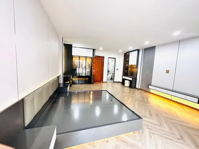 Siêu Phẩm Nhà Ngọc Lâm, Long Biên 75m2, 7T  Thang Máy, Ô Tô, chỉ 18,1 tỷ