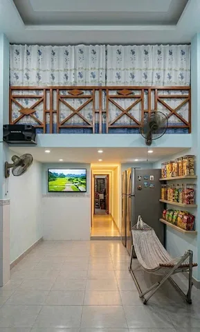Bán nhà Trường Sa, QUẬN 3, 4 x 10m (41 m2), 3 Tầng, 8 tỷ