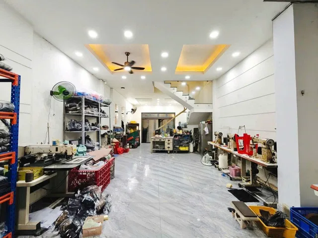• Vị trí: Ngay Tân Kỳ Tân Quý – Bình Tân, di chuyển nhanh sang Tân Phú, Tân Bình, gần Aeon Mall, trường học, chợ