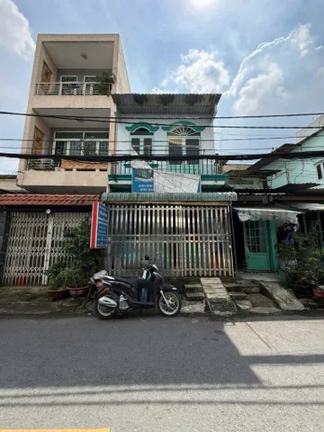 Nhà 1 trệt 1 lầu 30m3 đúc kiên cố mặt tiền kinh doanh chỉ 3 tỷ nhỉnh