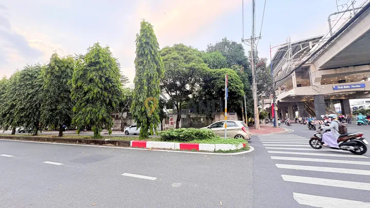 305 - BÁN GẤP NHÀ MẶT TIỀN - ĐƯỜNG THỐNG NHẤT - P. BÌNH THỌ