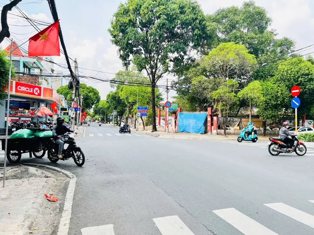 310 - SIÊU HIẾM- CĂN GÓC HAI MẶT TIỀN - NGAY GA METRO - ĐƯỜNG THỐNG NHẤT - P. BÌNH THỌ - 200M2