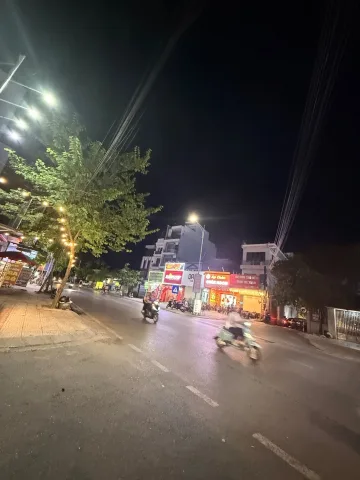 NHÀ ĐẸP- FULL NỘI THẤT- Ô TÔ TRÁNH NHAU- KHU VIP TRUNG TÂM 70m2 chỉ 7.95 tỷ