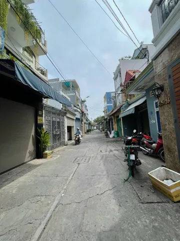 Nhà hẻm 8m Tân Kỳ Tân Quý gần Aeon Tân Phú, dt 80m2 5PN có PN dưới trệt, mới cứng cáp nhỉnh 8 tỷ