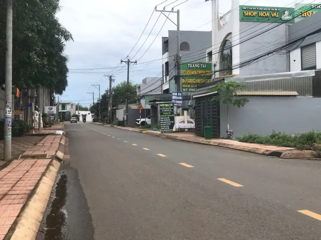 Bán Nhà riêng 130m² thổ cư 130m² giá 3.9 tỷ tại Phường Long Khánh Đồng Nai