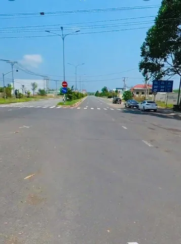 Bán Đất 300m² thổ cư 300m² giá 2.35 tỷ tại Phường Chơn Thành Đồng Nai Đường Nguyễn Văn Linh