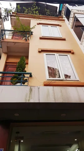 Cho thuê Nhà Ngõ 553 Đường Giải Phóng 45M² 4 Tầng 5 Ngủ - Nội Thất CB - Lô Góc - Giá Thuê 15tr