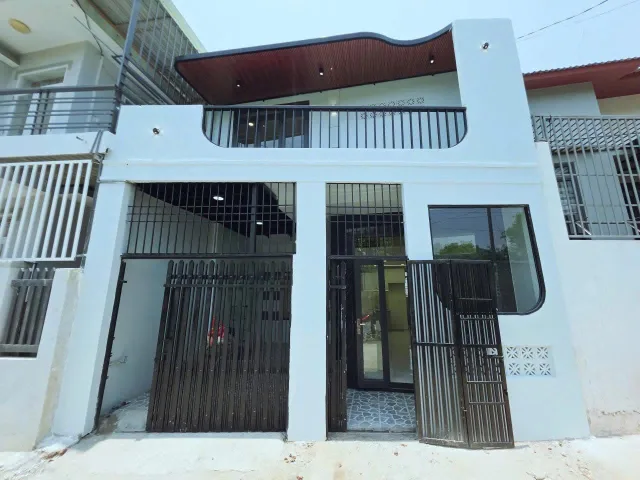 Bán 🔴 NHÀ MỚI GẦN KĐT VĨNH ĐIỀM TRUNG – OTO VÀO TẬN NHÀ | 4 tỷ 290tr

     • DT: 65,8m² (ngang 6,3m) – hướng Đông Bắc
     • Sổ hồng: 60m² ONT + 5,8m² CLN