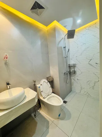 Bán Nhà riêng 60m² thổ cư 60m² giá 23.9 tỷ tại khu 918 Phúc Đồng
 Đường Nguyễn Văn Linh Phường Long Biên Hà Nội