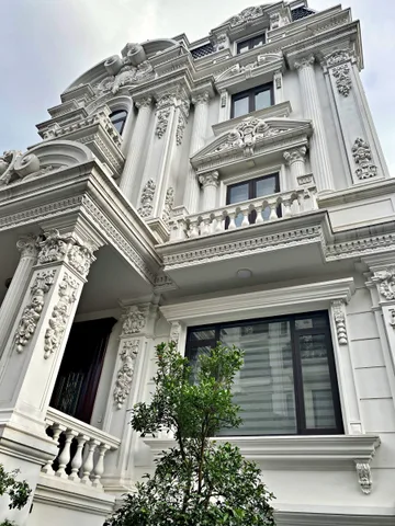 CHO THUÊ BIỆT THỰ KIỂU PHÁP | 35 TRIỆU/THÁNG | 5 TẦNG | 10PN | YÊN VIÊN, GIA LÂM