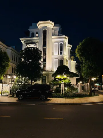 🏡 BIỆT THỰ NGỌC TRAI – VINHOMES OCEAN PARK 1
💎 Lô góc 4 mặt thoáng | Có hầm | Thang máy | Nội thất cao cấp