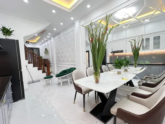 Nhà La Phù,Ngãi Cầu,An Khánh 42m2x4T mới full đồ hiện đại,vài bước ra đường oto 5,3 tỷ