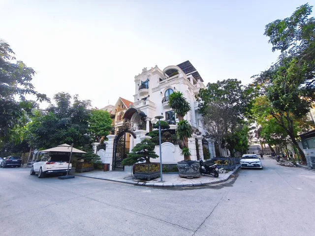 Bán Biệt Thự 340m² thổ cư 340m² giá 108 tỷ tại Đường Trần Thủ Độ Phường Hoàng Liệt Quận Hoàng Mai Hà Nội