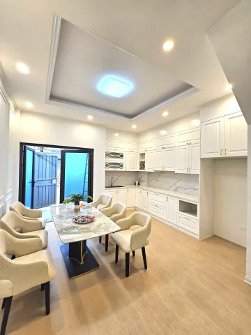 🔥 PHÂN KHÚC HIẾM! 70M² CÓ NHÀ 4 TẦNG - Ô TÔ VÀO NHÀ - RẺ NHẤT THẠCH BÀN!