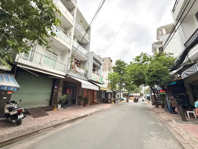BÁN NHÀ MẶT TIỀN AN DƯƠNG VƯƠNG PHÚ LÂM QUẬN 6 106M2 4 TẦNG 17 TỶ GẦN CHỢ PHÚ LÂM