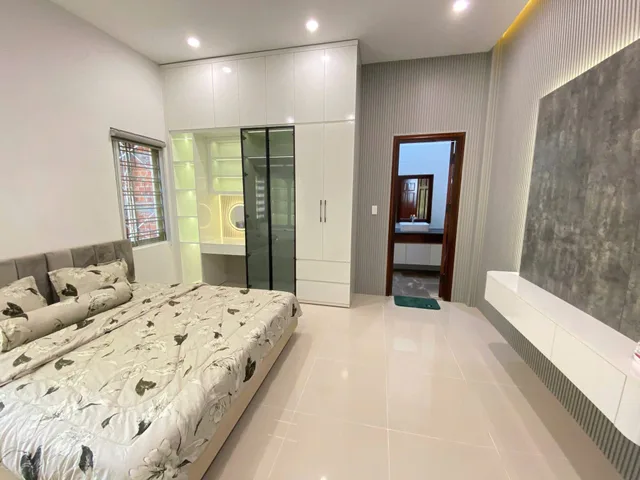 Bán nhà 2 lô liền kề đường Nguyễn Ân - Hoà Xuân - tp Đà Nẵng. Đối diện công viên. chỉ 15 tỷ tl