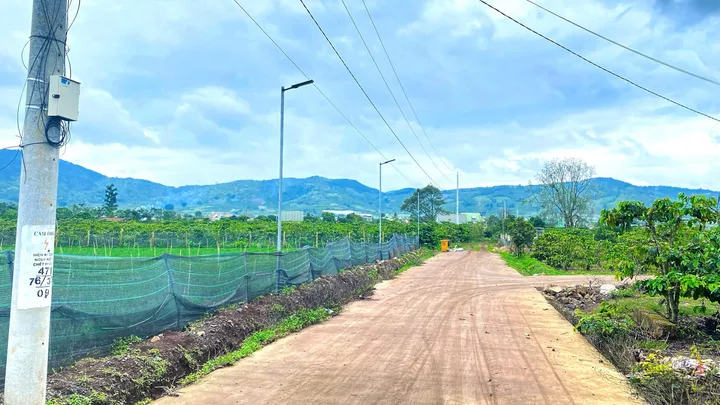 6.500m2 ( đất liên hiệp cu, lâm đồng ) - 2500m2 thổ cư - quy hoạch full hồng