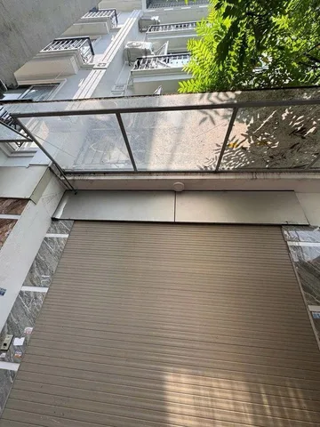 Bán Nhà Đường Hoàng Mai. Hoàng Mai. Ô Tô. DT 36m2. MT 4.2m. 5 Tầng. Giá 8.95 Tỷ.