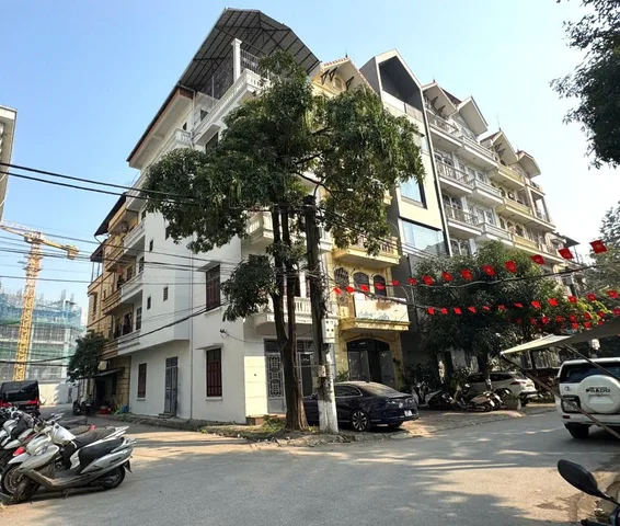 Cho thuê nhà MAI DỊCH, Trần Vỹ. 30 triệu/tháng. Phù hợp làm văn phòng, Cty, lớp học, Kho