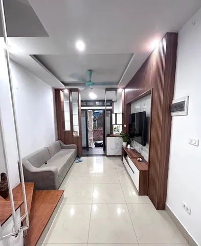 Bán NHÀ DÂN XÂY  KẺ TẠNH, GIANG BIÊN, VIỆT HƯNG 35M² - 4 TẦNG, NGÕ Ô TÔ THÔNG, GẦN HỒ