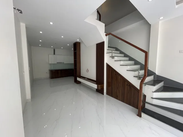 Bán Nhà riêng 70m² thổ cư 70m² giá 3.6 tỷ tại Phường Quyết Thắng Thái Nguyên