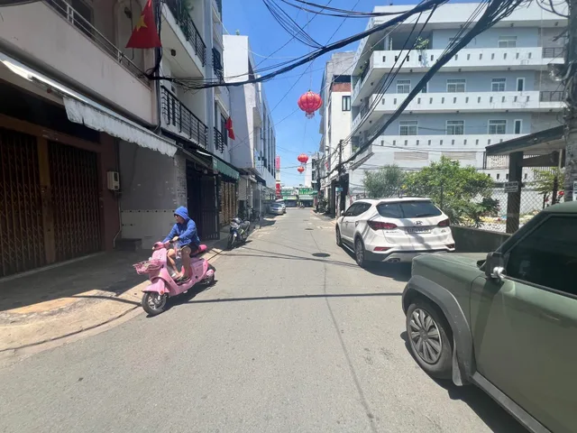 🏡 HẺM Ô TÔ THÔNG – 5 TẦNG TÂN HƯƠNG – VỪA Ở VỪA KINH DOANH
