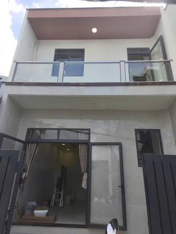 GIẢI PHÁP AN CƯ CHO CON HỌC ĐẠI HỌC – NHÀ 2 TẦNG đối diện TRƯỜNG NGUYỄN TẤT THÀNH - GIÁ 4.X TỶ