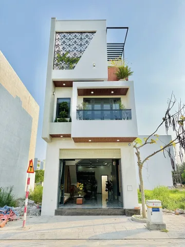 Chính Chủ Bán Nhà Riêng, 100m², 1 Trệt 2 Lầu 3PN 3WC - Sổ Hồng Riêng - Tương Bình Hiệp - Thủ Dầu Một - Bình Dương